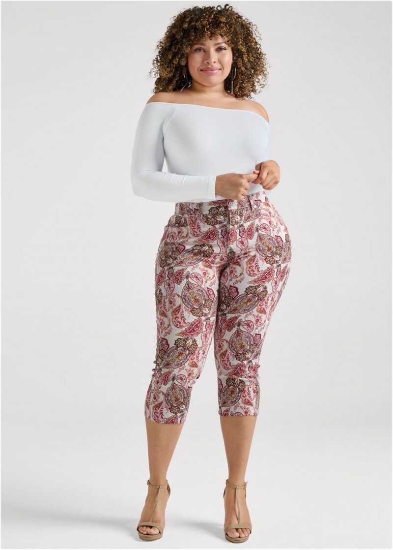 Venus Plus Size Capri Jeans in Blush Multi