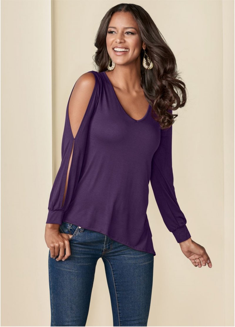 Venus V-Neck Cold-Shoulder Top in Dark Purple