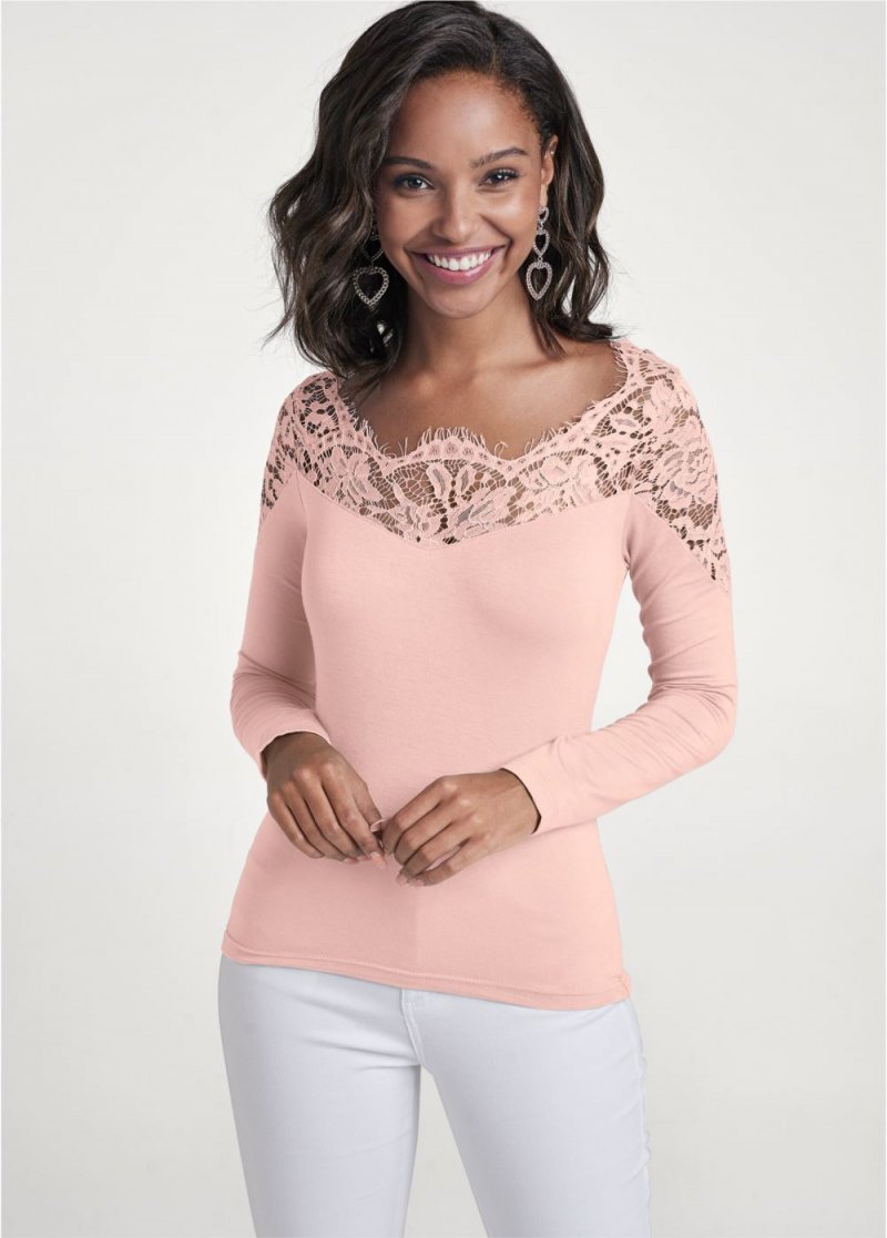 Venus Lace Top in Light Pink