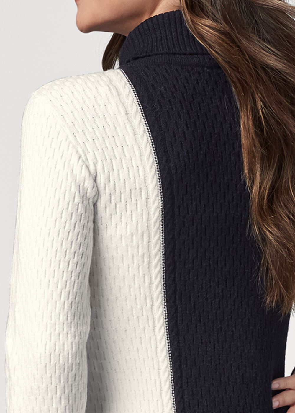 Venus VENUS | Color Block Turtleneck Sweater in Black & Off White