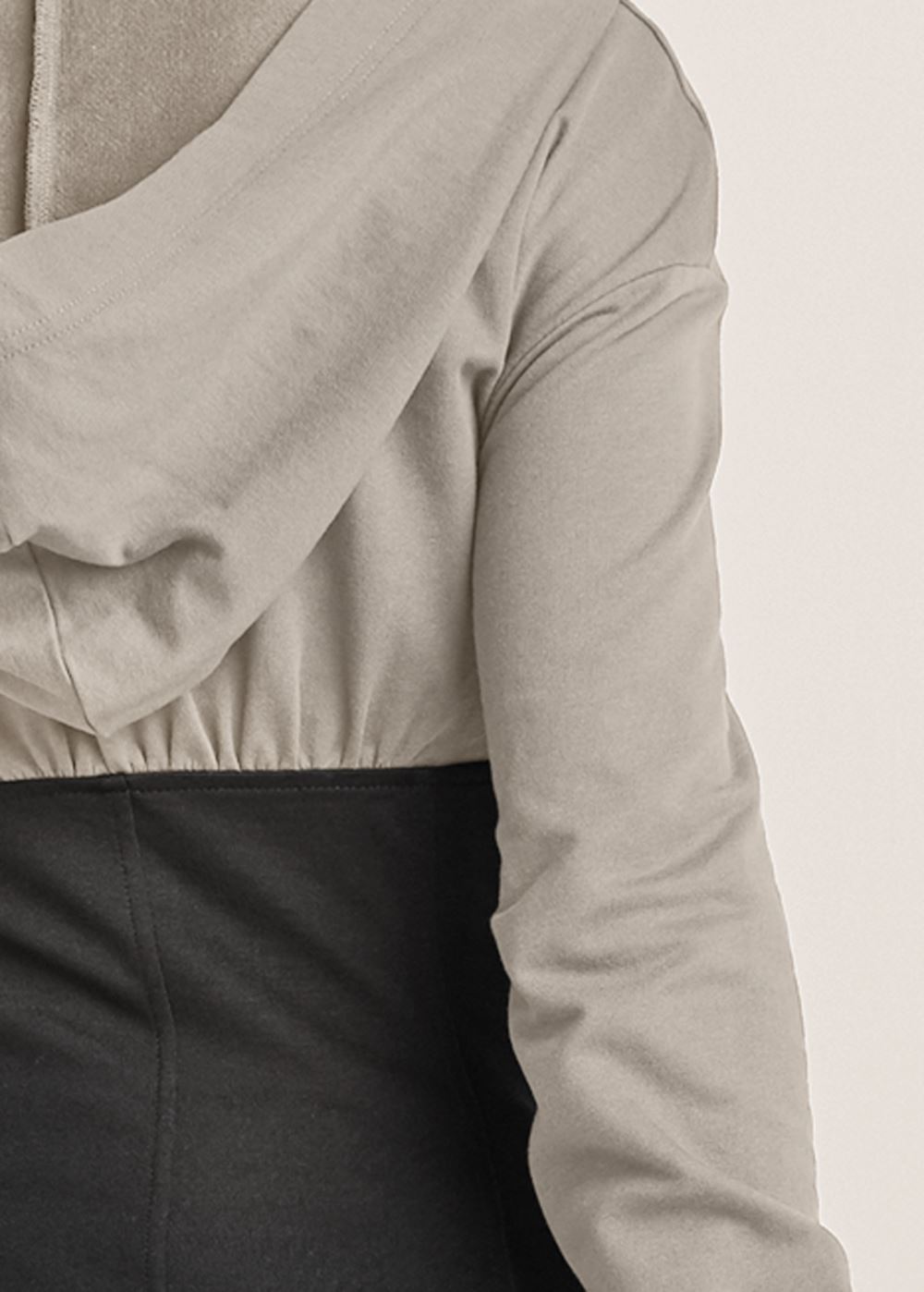 Venus Two Tone Zip-Front Sweatshirt in Black & Grey