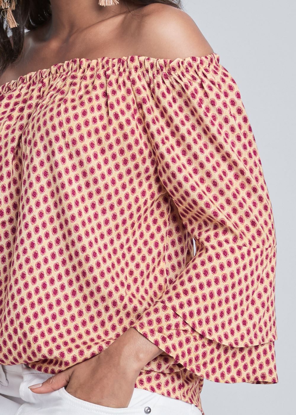 Venus Off-The-Shoulder Top in Beige Multi