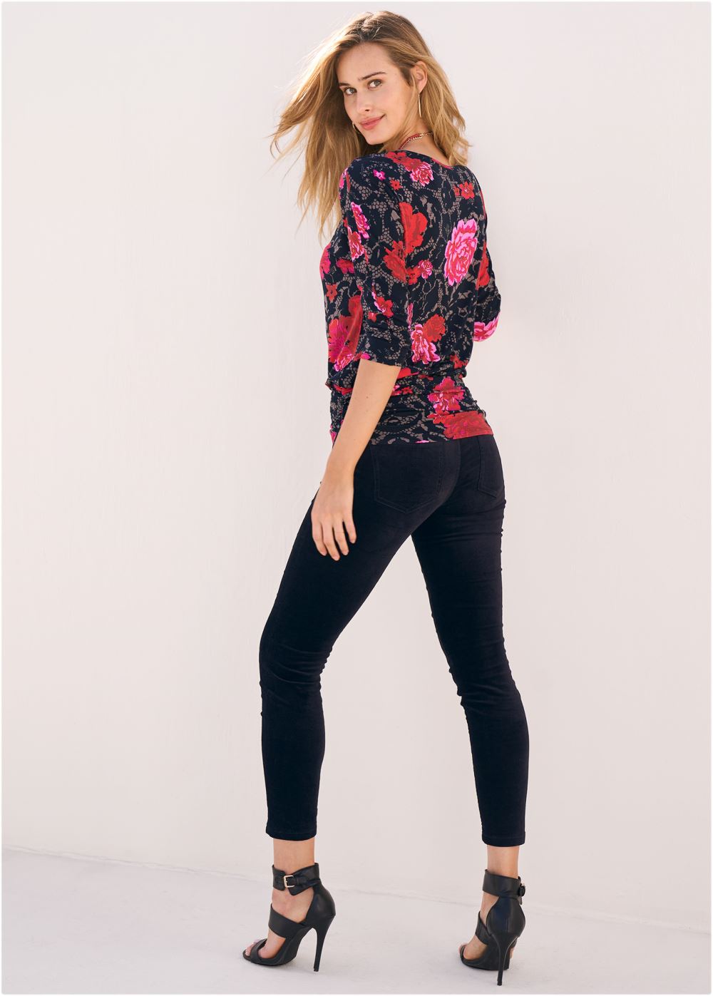 Venus Casual 3/4-Sleeve Top in Black Multi