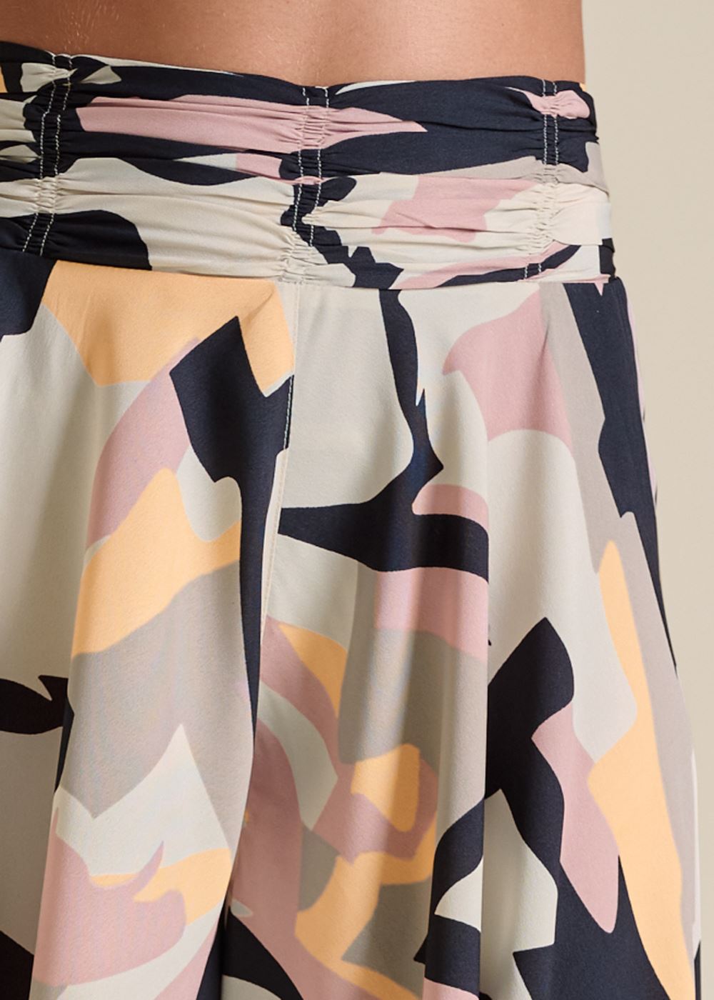 Venus Printed Flowy Pants in Navy Multi