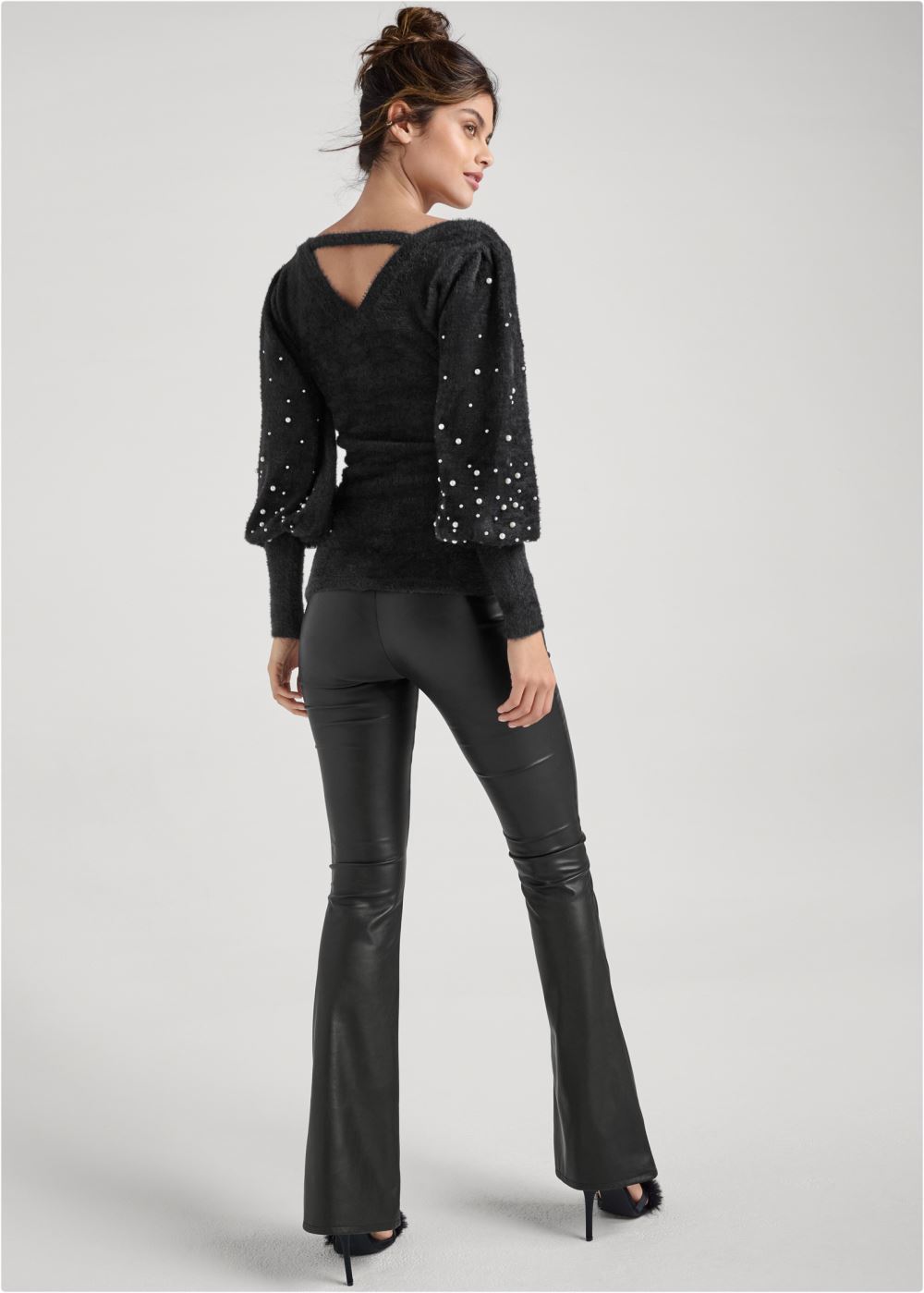 Venus VENUS | Pearl Puff Sleeve Sweater in Black