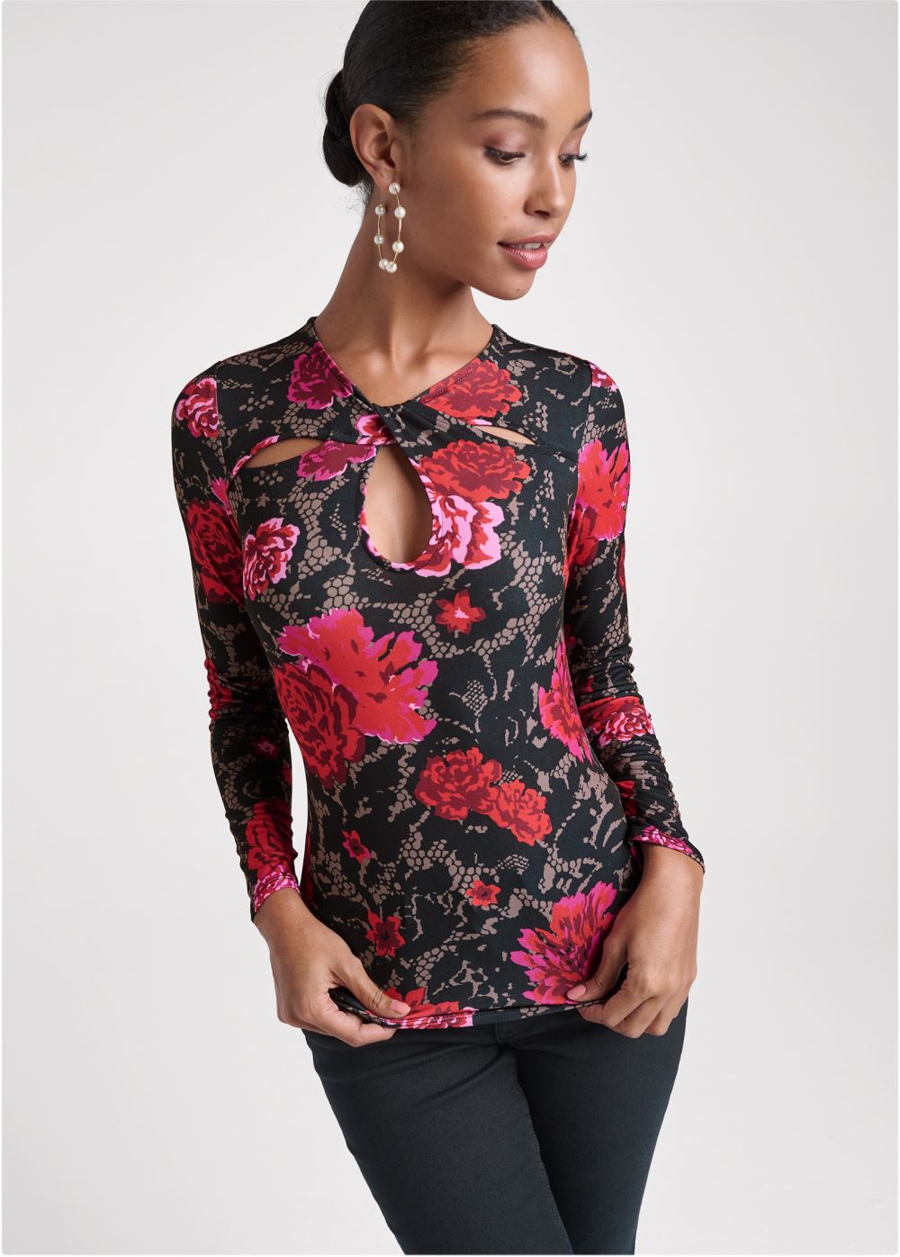 Venus Front Keyhole Twist Top in Red Multi