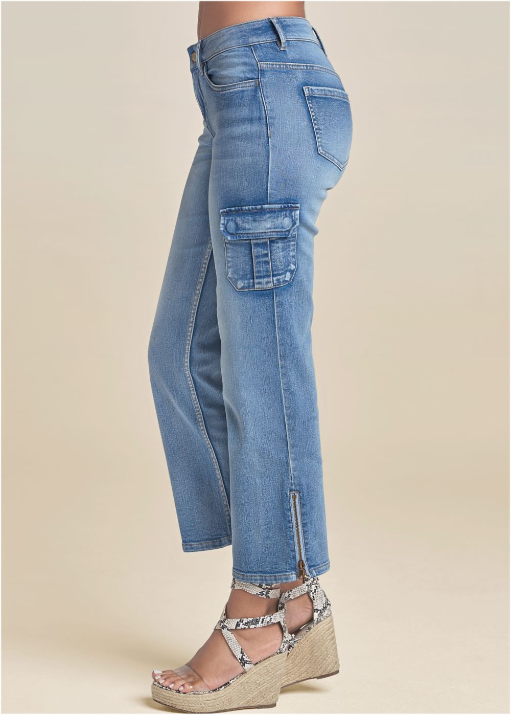 Venus Light Wash CROPPED CARGO JEANS