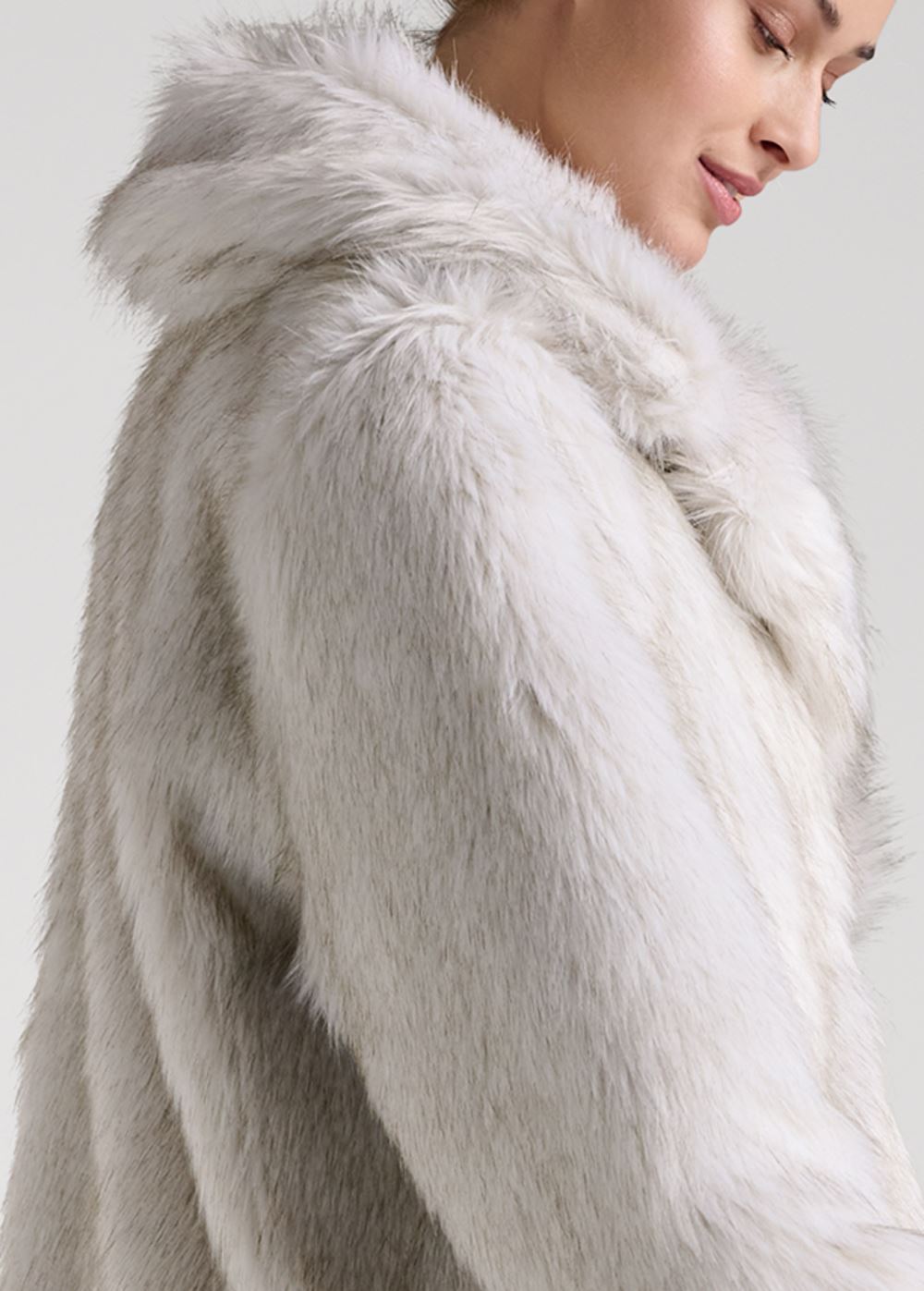 Venus Mid-Length Faux-Fur Coat in Grey