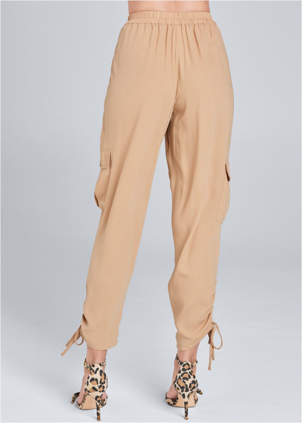 Venus Lightweight Cargo Pants in Camel