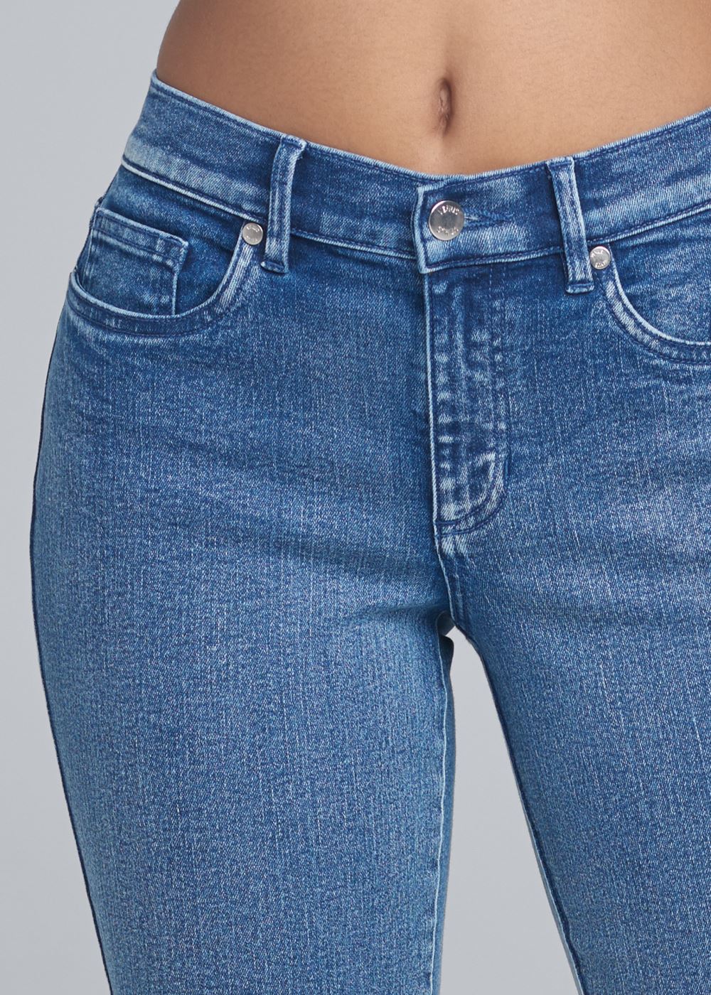 Venus Medium Wash JEAN BERMUDA SHORTS