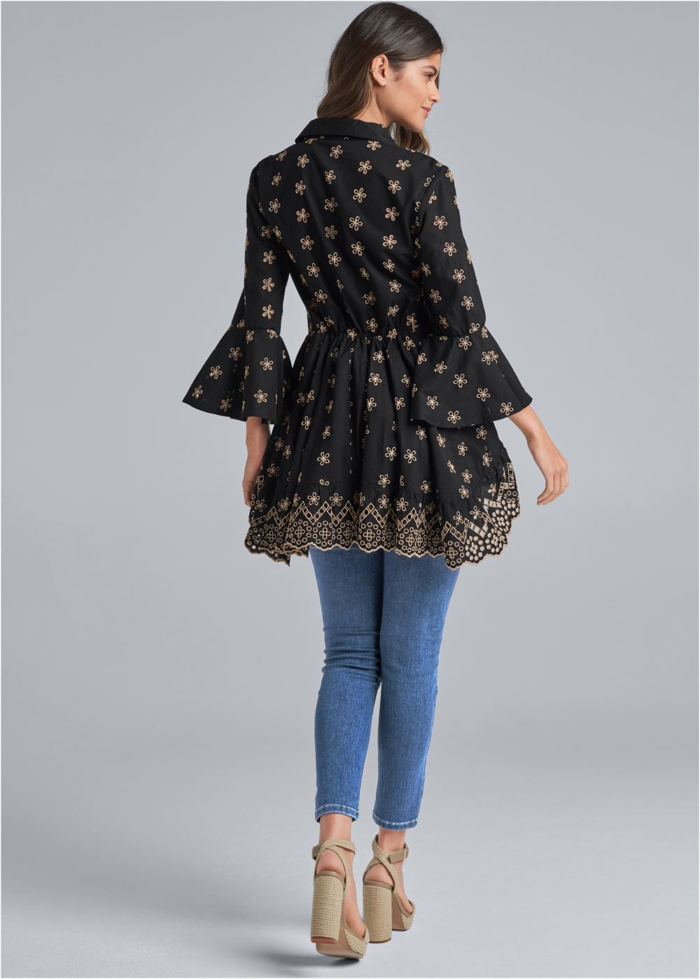 Venus Eyelet High-Low Top in Black & Beige