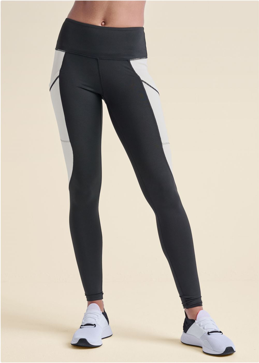 Venus Color Block Active Leggings in Black & White