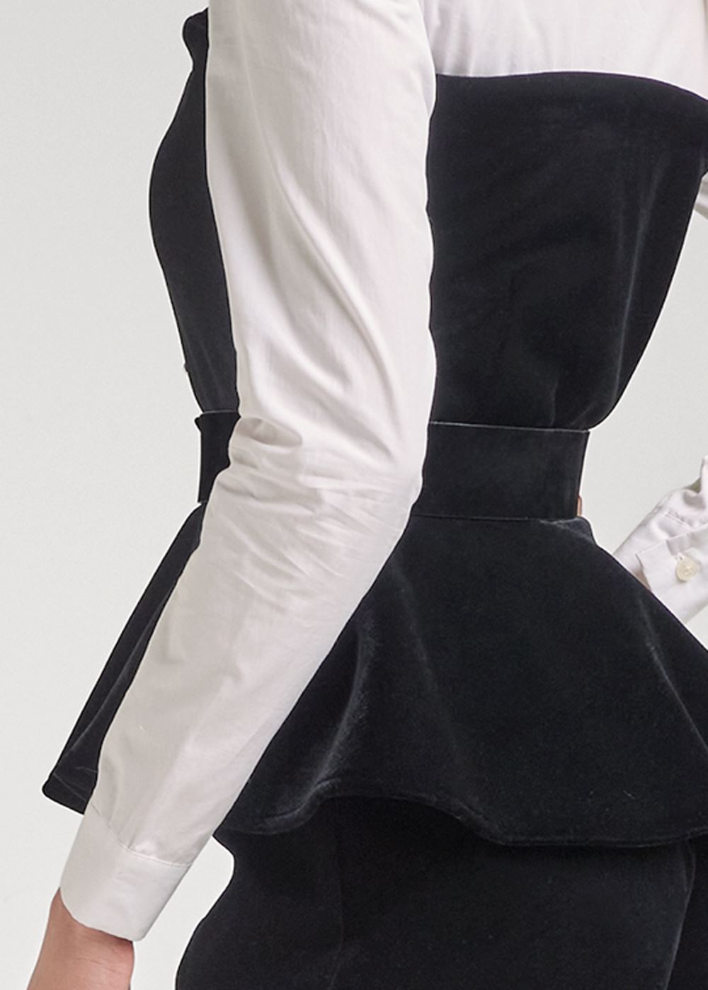 Venus Black Multi BELTED VELVET SHORTS SET