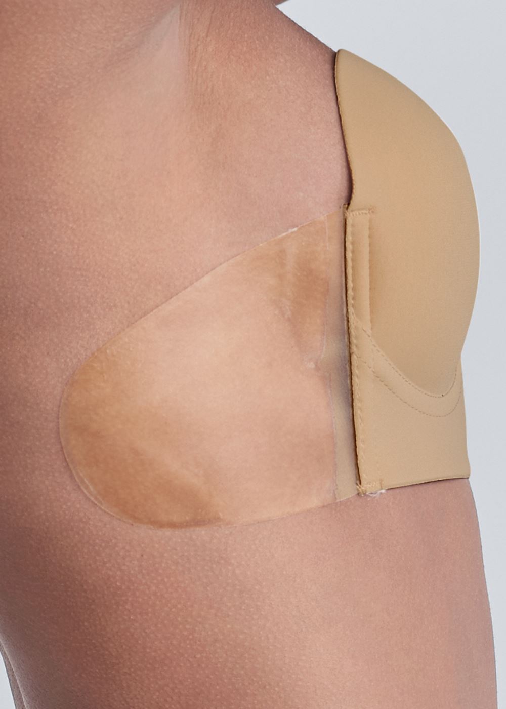 Venus Deep Plunge Strapless Bra in Nude
