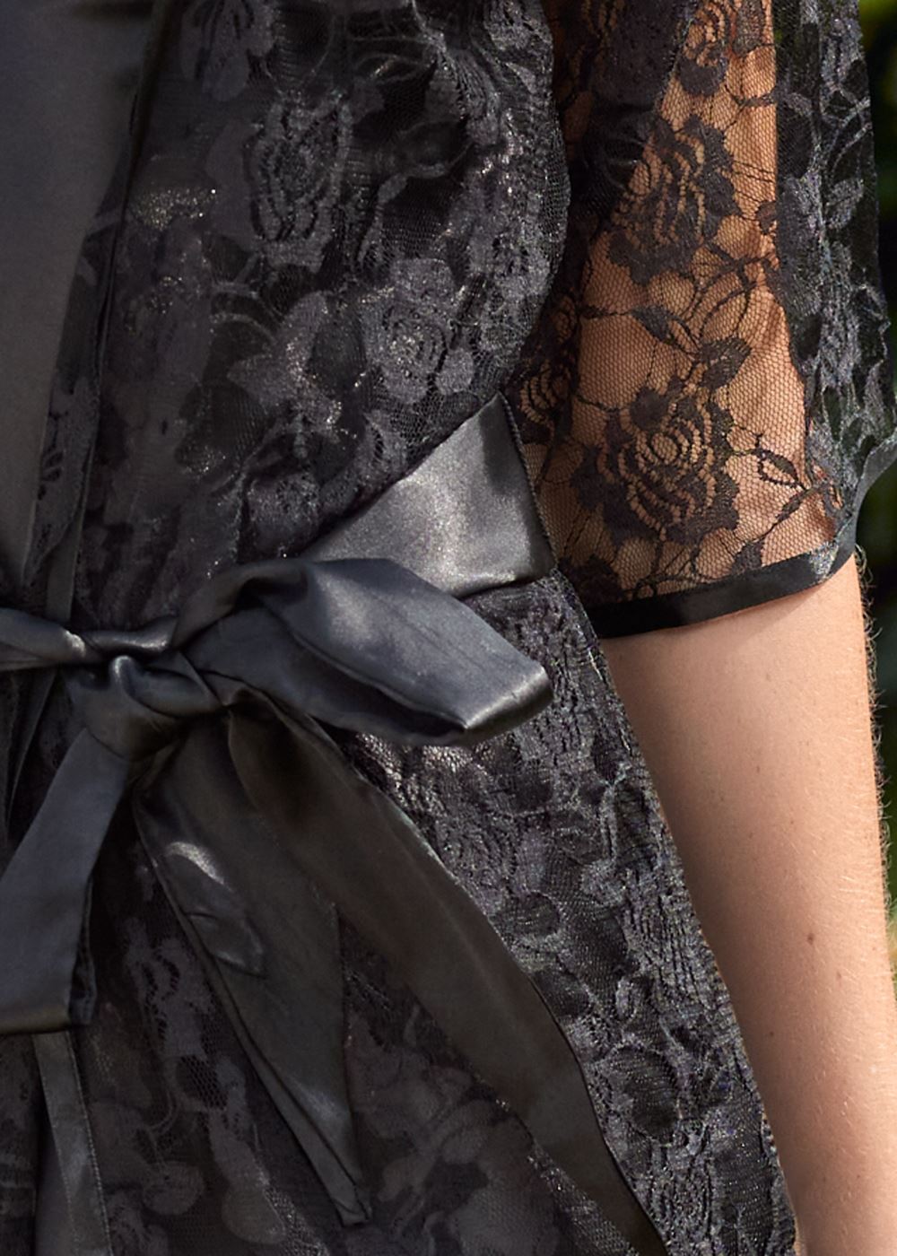 Venus Black LACE ROBE BABYDOLL SET