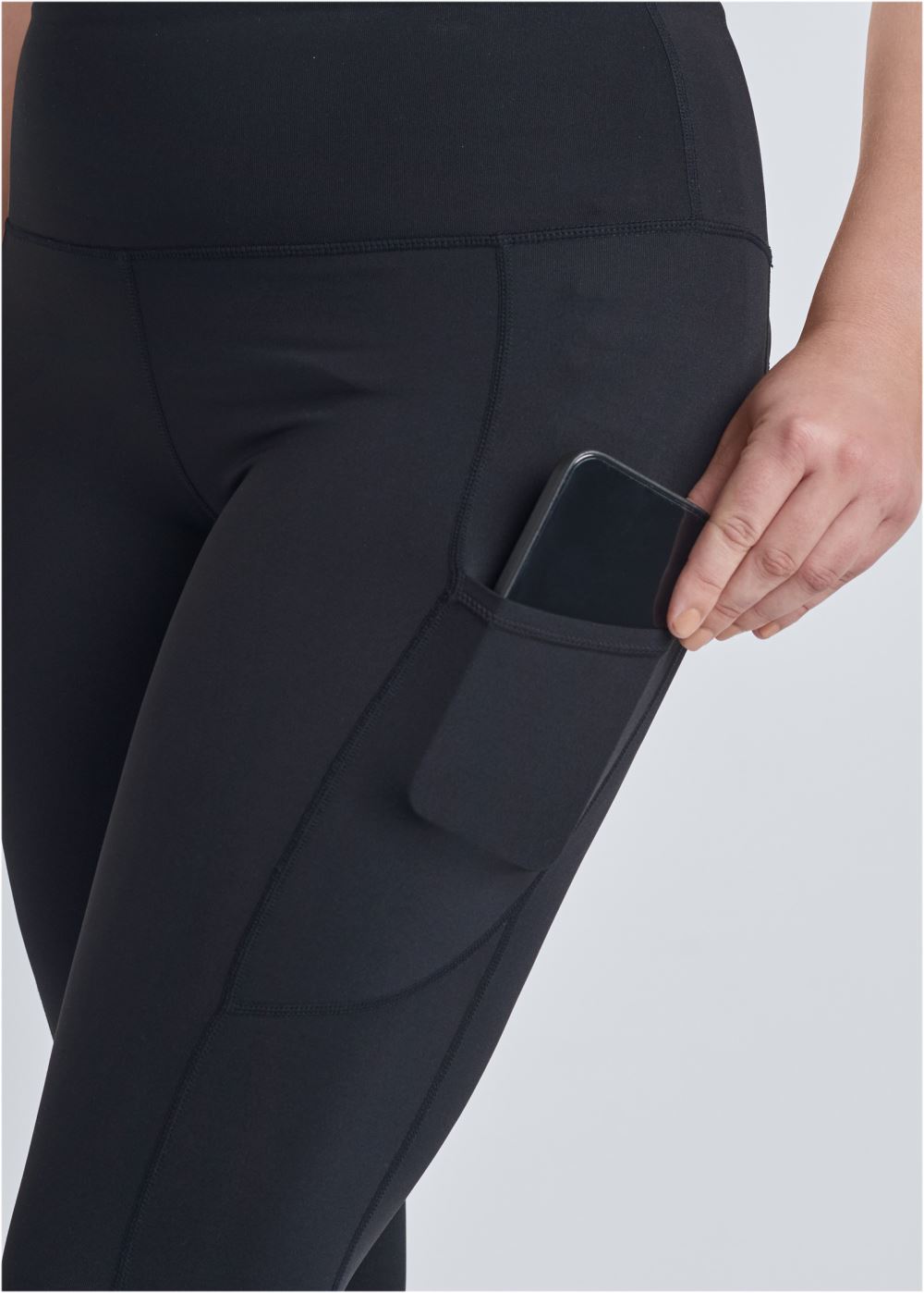 Venus Black Pocket Capri Active Leggings