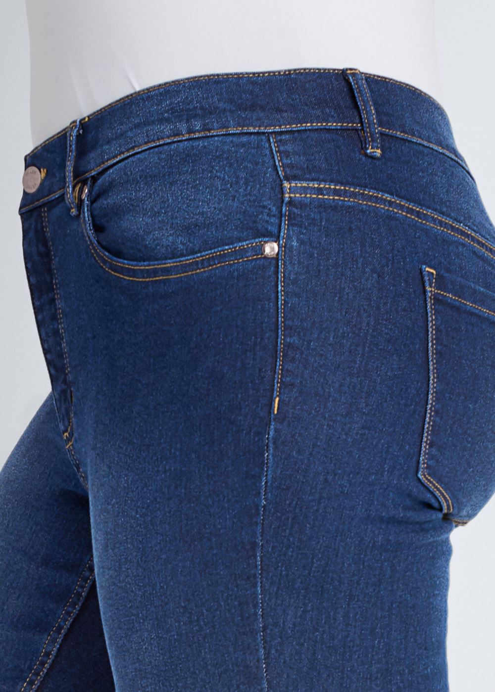 Venus Plus Size Slim Jeans in Dark Wash
