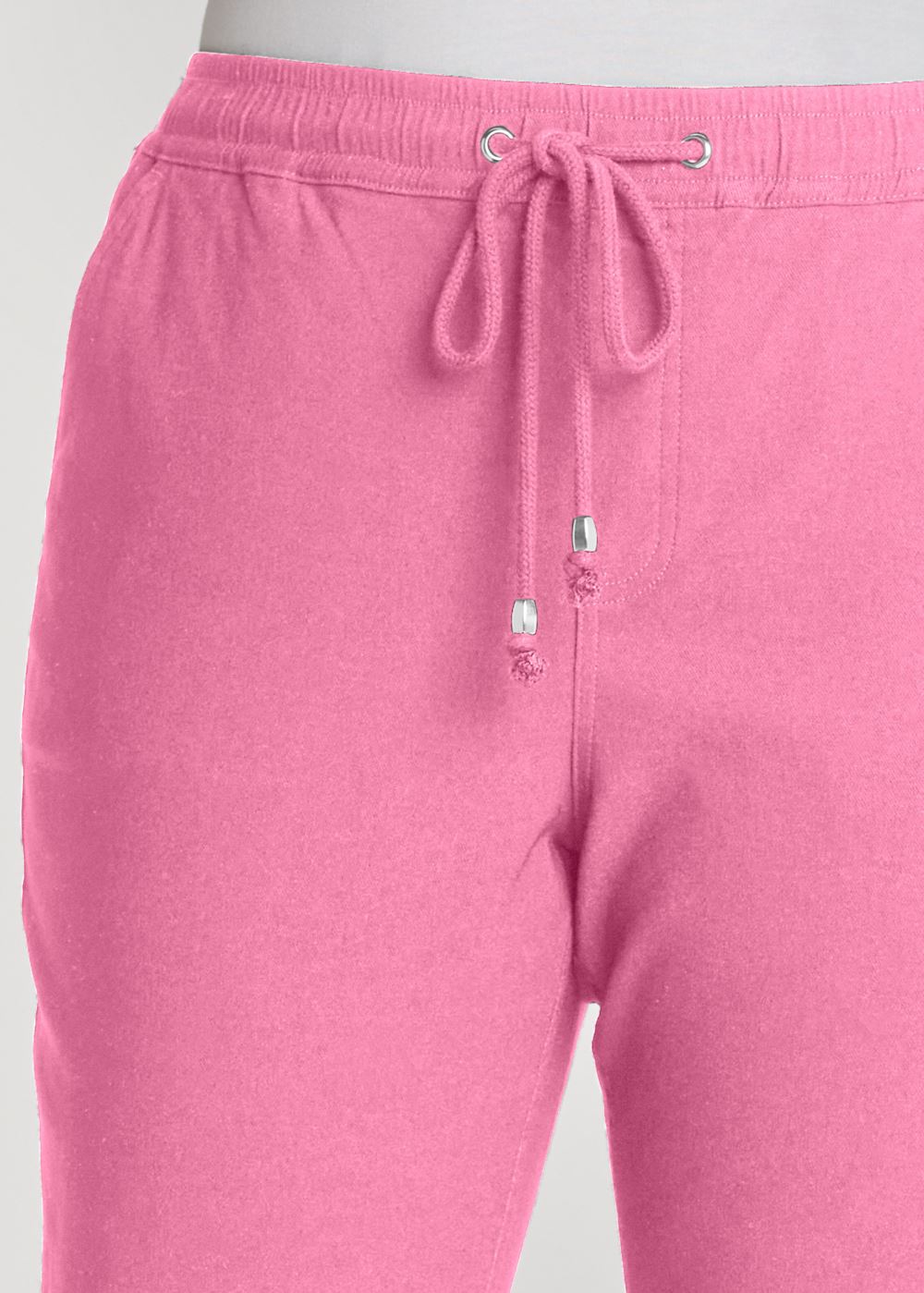 Venus Plus Size Casual Pull-On Cuffed Capris in Pink