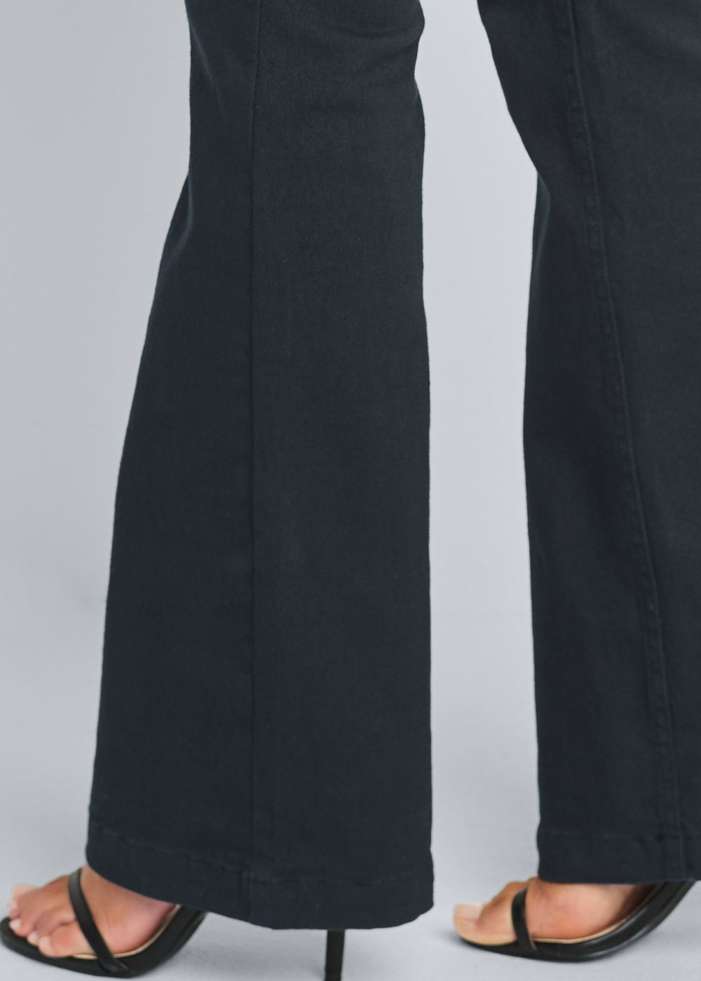 Venus Plus Size Bootcut Jeans in Black