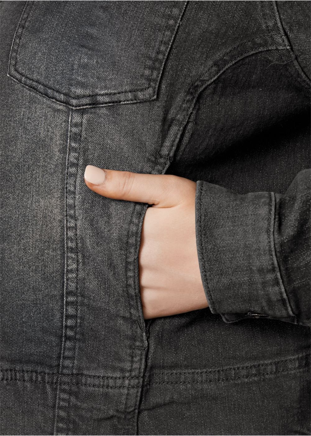Venus Jean Jacket in Black