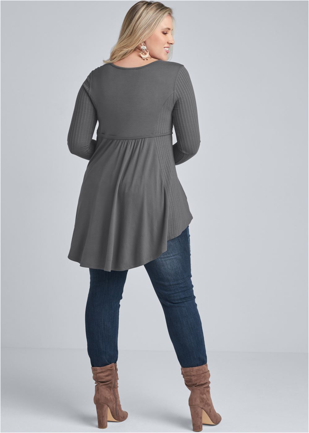 Venus Plus Size High-Low Ribbed Casual Top