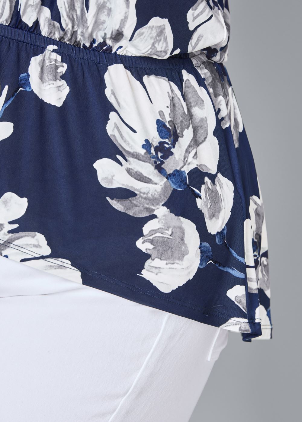 Venus Plus Size Cold-Shoulder Print Top
