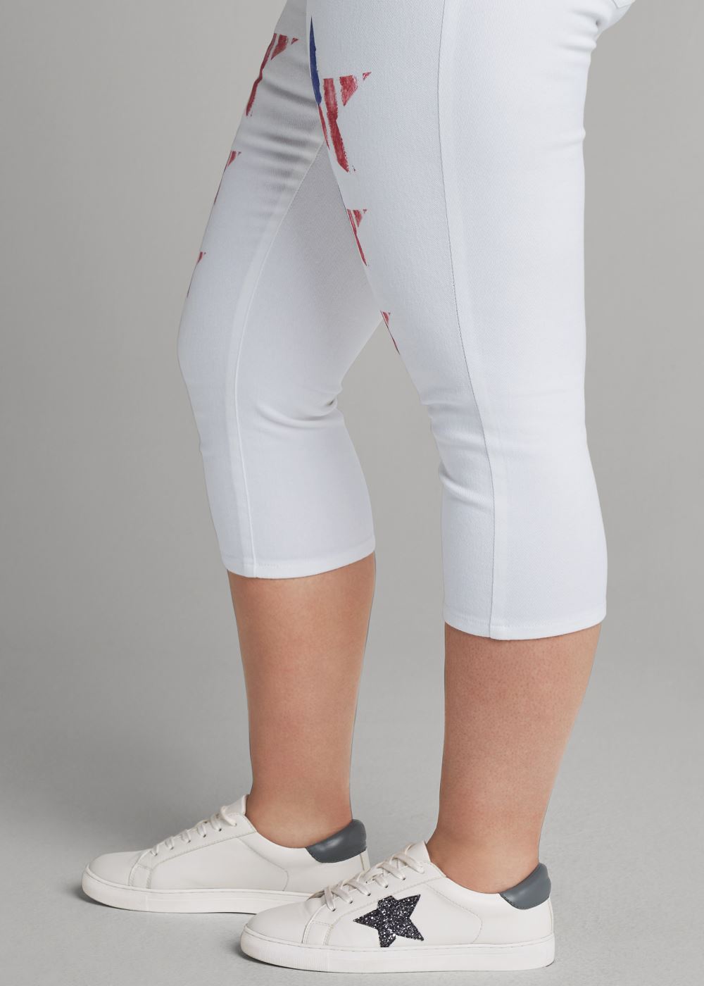 Venus Plus Size Star Spangled Capris in White Multi